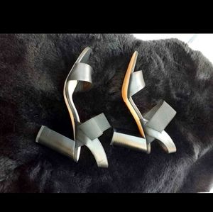 NEW Aldo Sandals w/Heels
